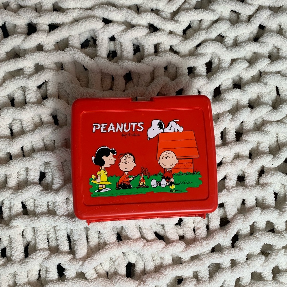 Peanuts by Schulz Red Thermos Plastic Lunch Box